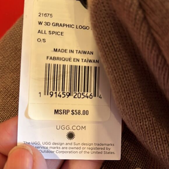 NWT UGG beanie - Picture 2 of 2